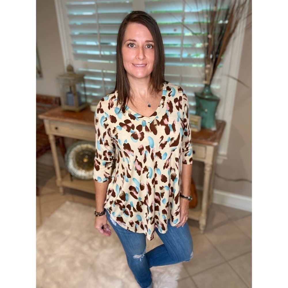 Leopard Print V-Neck 3/4 Sleeve Taupe 4520 - Picture 5 of 6